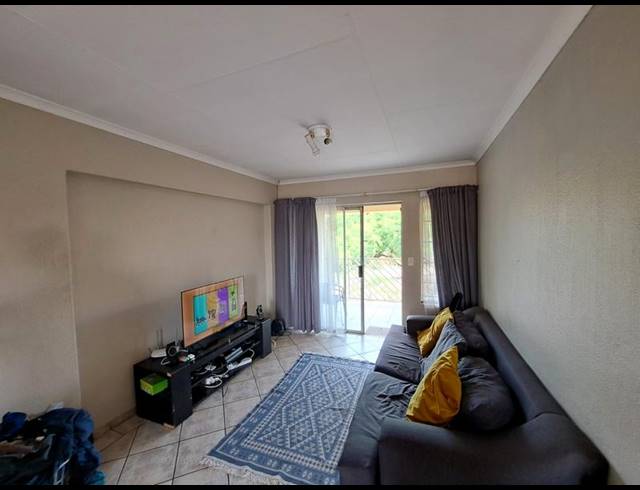 2 BEDROOM APARTMENT FOR SALE IN HIGHVELD